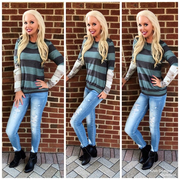 🛍LAST 1! Contrast Button Detail Striped Tunic! - Picture 2 of 7